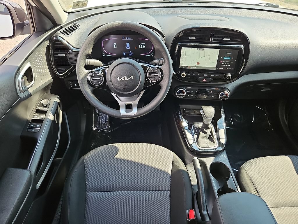 Used 2023 Kia Soul S FWD image 11