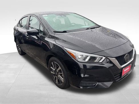 Used 2021 Nissan Versa SV image 9
