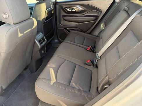 Used 2022 GMC Terrain SLE w/ Driver Convenience Package FWD image 32
