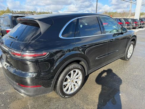 Used 2019 Porsche Cayenne AWD image 6