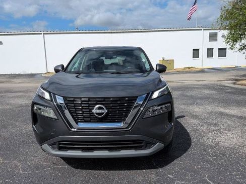 Certified 2023 Nissan Rogue SV FWD image 9