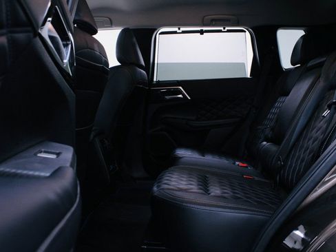 Used 2024 Mitsubishi Outlander SEL image 21