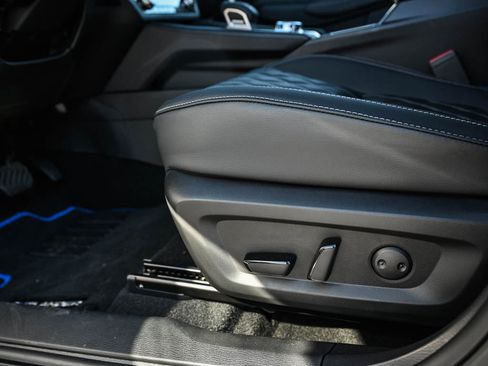 New 2025 Mitsubishi Outlander SEL image 17