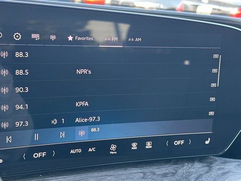 Certified 2025 Audi Q5 Premium Plus w/ Premium Plus image 18