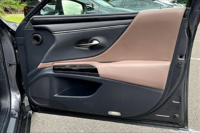 Certified 2024 Lexus ES 350 w/ Premium Package FWD image 27