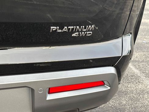 New 2026 Nissan Pathfinder Platinum AWD/4WD image 12