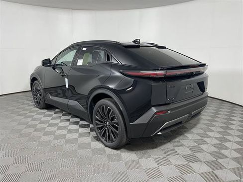 New 2026 Toyota C-HR AWD/4WD image 5