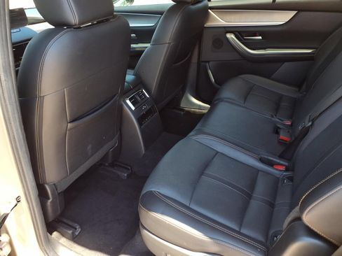 Used 2024 MAZDA CX-90 3.3 Turbo w/ Preferred Plus AWD/4WD image 19