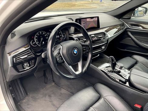 Used 2019 BMW 540i w/ Premium Package image 15
