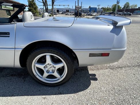 Used 1996 Chevrolet Corvette Convertible image 16