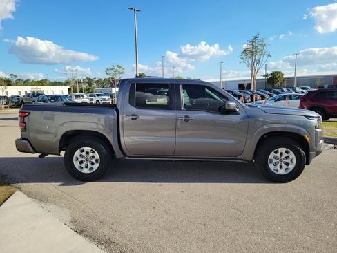 Certified 2024 Nissan Frontier SV image 3