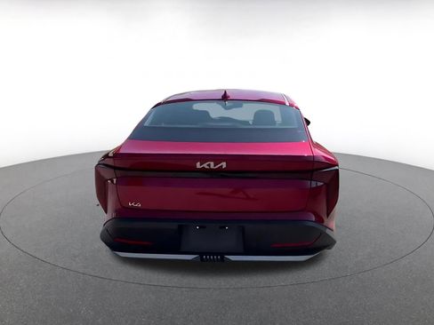 Used 2025 Kia K4 LXS image 11