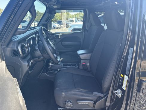 Used 2021 Jeep Wrangler Unlimited Sport image 14