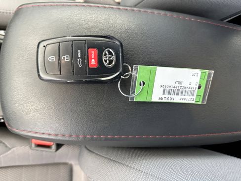 Used 2023 Toyota Corolla SE image 12