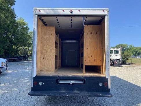 Used 2020 Chevrolet Express 3500 Extended w/ Driver Convenience Package RWD image 47