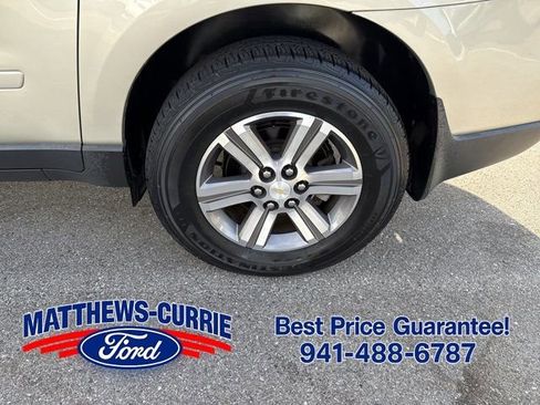 Used 2016 Chevrolet Traverse LT FWD image 16