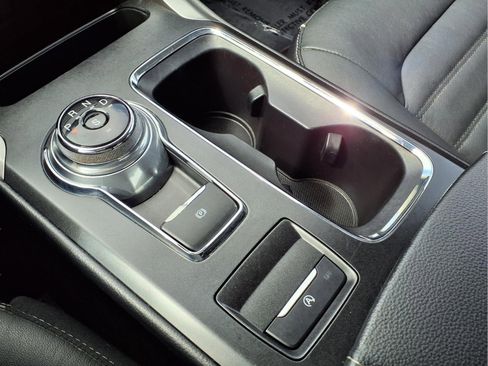 Used 2018 Ford Fusion SE w/ Fusion SE Technology Package image 20