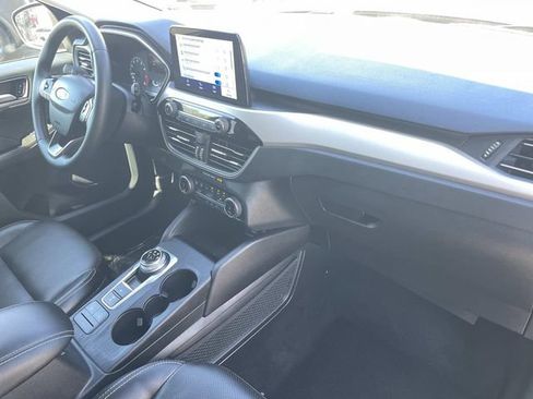 Certified 2022 Ford Escape SEL AWD/4WD image 37
