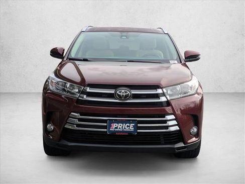 Used 2018 Toyota Highlander Limited image 1
