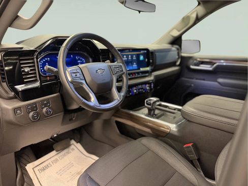 Used 2025 Chevrolet Silverado 1500 RST w/ Z71 Off-Road Package AWD/4WD image 21