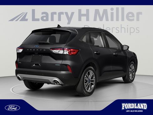 Used 2021 Ford Escape SEL AWD/4WD image 2