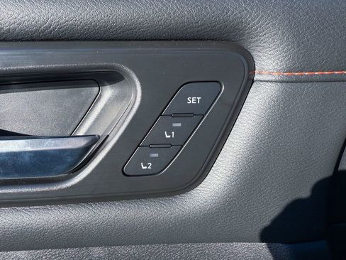 New 2025 Nissan Armada PRO-4X image 38