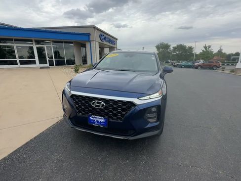Used 2019 Hyundai Santa Fe SE FWD image 3