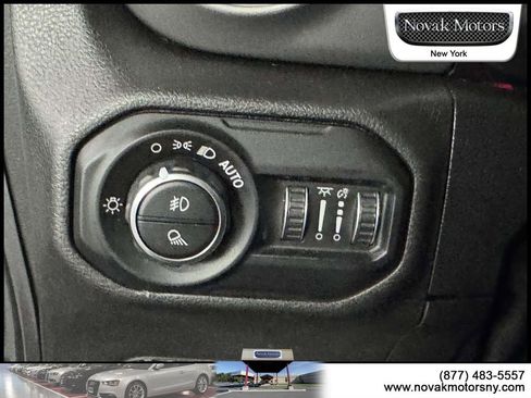 Used 2021 Jeep Gladiator Sport AWD/4WD image 16