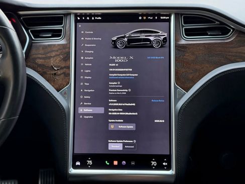 Used 2017 Tesla Model X 100D image 16