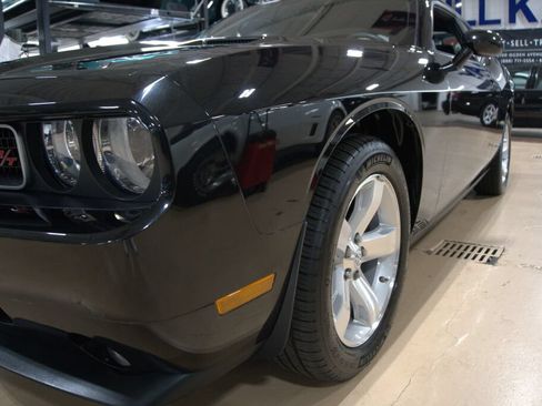 Used 2009 Dodge Challenger R/T RWD image 17