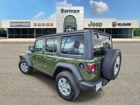 Used 2022 Jeep Wrangler Unlimited Sport AWD/4WD image 7