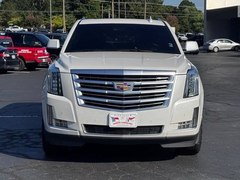 Used 2017 Cadillac Escalade Platinum AWD/4WD image 19