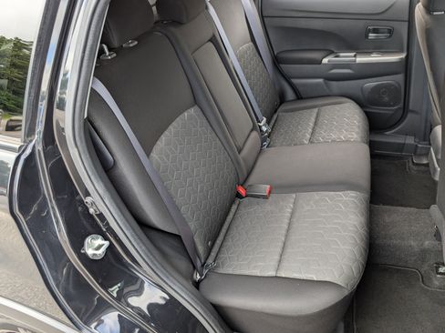 Used 2020 Mitsubishi Outlander Sport SE FWD image 19