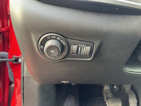 Used 2024 Jeep Compass Latitude AWD/4WD image 20