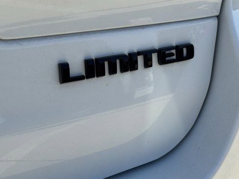 Certified 2023 Jeep Grand Cherokee L Limited w/ Luxury Tech Group II image 38