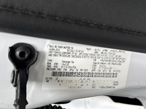 Used 2017 Ford Focus SE w/ Interior Protection Package FWD image 29