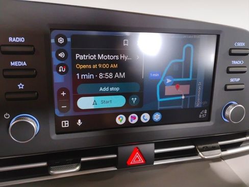 Used 2025 Hyundai Elantra Sport image 39