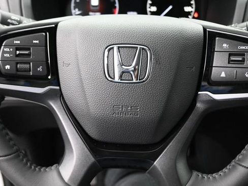 New 2026 Honda Odyssey Touring image 11