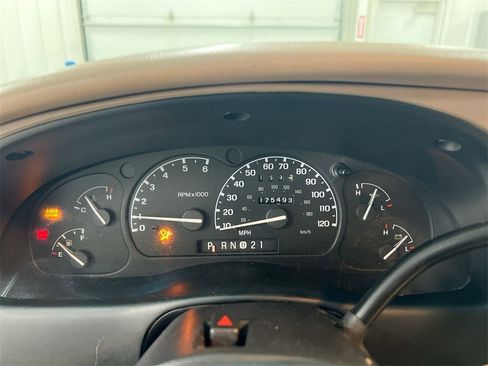 Used 1997 Ford Explorer XL image 12