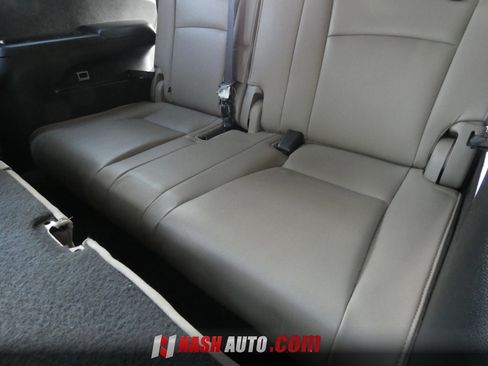 Used 2019 Honda Pilot Touring image 25