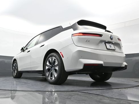 New 2026 BMW iX xDrive45 AWD/4WD image 26