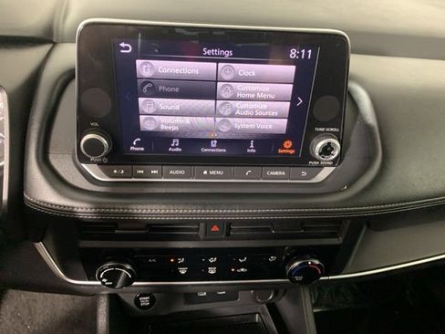 Used 2024 Nissan Rogue S AWD/4WD image 23