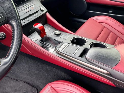 Used 2016 Lexus RC 200t image 17