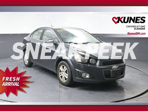 Used 2015 Chevrolet Sonic LT FWD image 1
