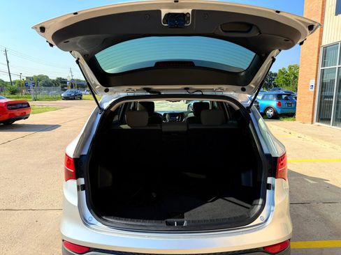 Used 2014 Hyundai Santa Fe Sport image 8