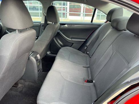 Used 2014 Volkswagen Jetta S image 12