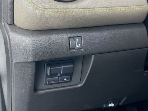 Used 2024 Chevrolet Colorado ZR2 w/ ZR2 Bison Edition image 10