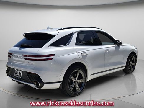 Used 2025 Genesis GV70 3.5T Sport w/ Sport Advanced Package AWD/4WD image 7