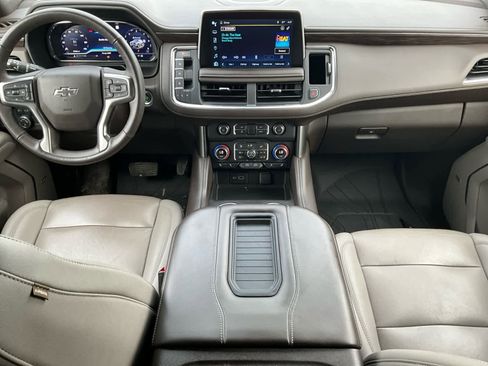Used 2022 Chevrolet Tahoe Z71 w/ Luxury Package image 15