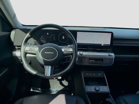 Used 2024 Hyundai Kona Limited image 19